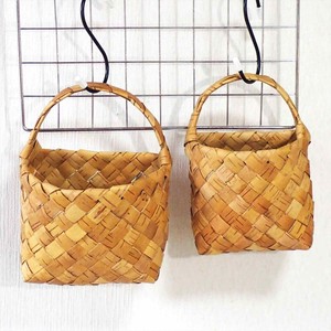 壁掛けバスケット2個セット（白樺工芸）