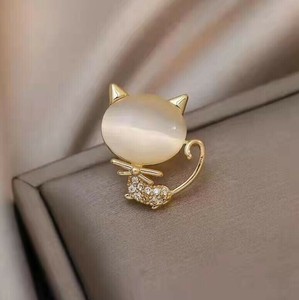 ブローチ 猫　猫 雑貨 猫 ねこ ネコ 猫グッズ おしゃれ   服装   ブローチ キラキラ