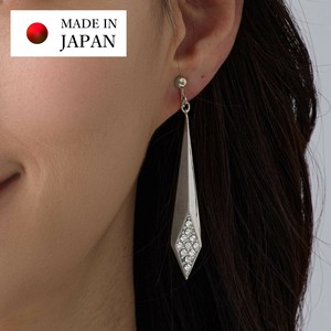 Clip-On Earrings Gold Post Pearl Earrings Ladies fashion Jewelry Made in Japan