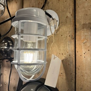 TOPANGA  Lighting　レトロインダストリアルアイアンウォールランプ　ホワイト　アウトドア　壁付け