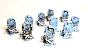 再入荷！デスクに墓場のミニチュアを！【RIP墓石ミニフィギュア】ミニPVC