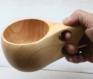 ナチュラル感・一体型自然木【北欧アウトドア・耐久加工】木製/cup/☆ククサカップ革紐付 大 ラバーウッド