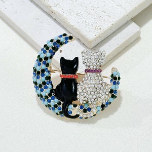 ブローチ 猫　猫 雑貨 猫 ねこ ネコ 猫グッズ おしゃれ ピンブローチ  服装   ブローチ キラキラ