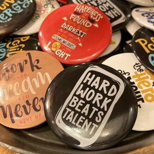 Brooch Can Badge