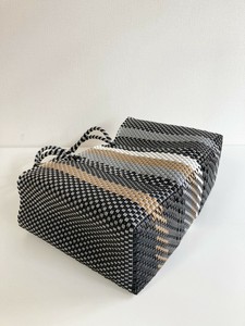 【新入荷】手編みのメルカドバッグ・TANPIN/STRIPE BLK・横⾧（M）