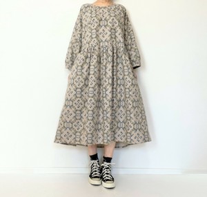 【handmade】Daisy and Mimosa　Floral long sleeve dress　cotton  made in japan　Beige