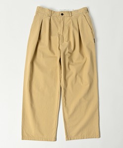 generous tuck relax chino pants