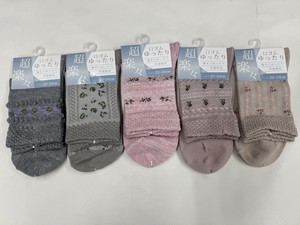 婦人綿混ゆったり柄ソックス