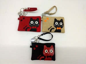 猫パッチワークパスケース 定期入れ　カード入れ　パスケース　猫　ネコ　黒猫