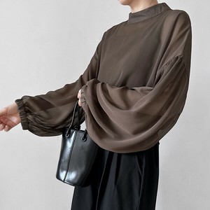 シアーパフブラウス
