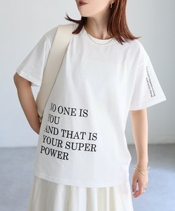 袖ロゴ半袖Tシャツ　ロゴプリント　プリントT　半袖T　ロゴ　袖ロゴ　大人カジュアル