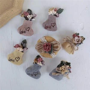 ブローチ 花 雑貨  おしゃれ ブローチ ぬいぐるみ ハナ 服装 入学式 入園式  結婚式 華やか
