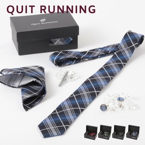 Quit Running クイトランニング タータンチェック柄 ネクタイ・ハンカチ・カフス・タイピンセット