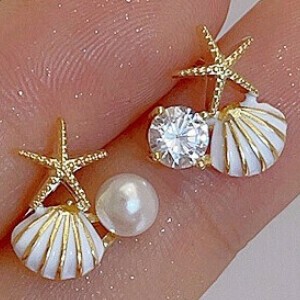 Pierced Earrings Resin Post Design Asymmetrical