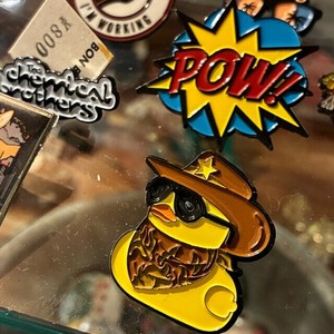 Brooch Brown Gift Presents