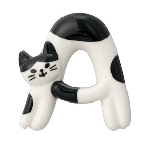 ■2025SS　新作■　猫のイニシャル箸置き　A