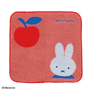 miffy ミッフィー　ディック・ブルーナ　ミッフィーフルーツ ミニタオル　りんご