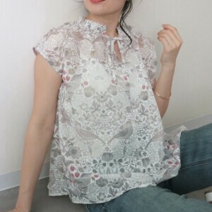 いちご泥棒　2WAYブラウス 前後着用可能