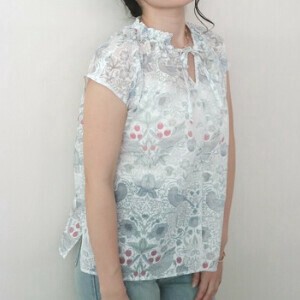 いちご泥棒　2WAYブラウス 前後着用可能