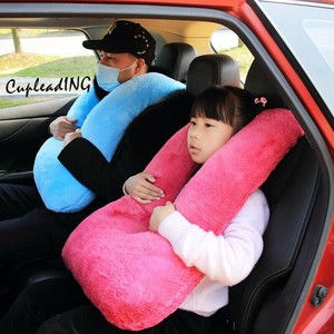 シーズン商品 INSスタイル 腰当て 多機能抱枕 自動車クッション U型抱枕 クッション ぬいぐるみ 衝突回避