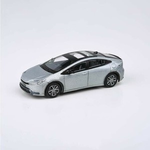 JADI B トヨタ プリウス 23 カッティングエッジシルバー RHD 1/64スケール PA65601