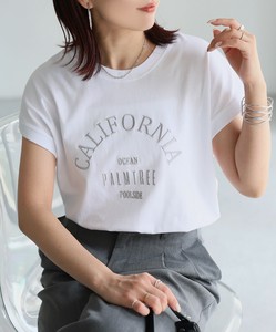 ロゴ刺繍フレンチTシャツ　フレンチスリーブ　ロゴ刺繍　刺繍　Tシャツ　ロゴ