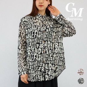 【2025年度　新作】英字　デザイン　前開き　　ブラウス　　即納.