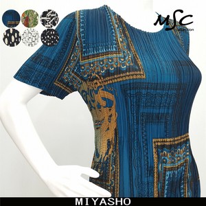 束腰外衣 百褶/褶裥 花朵 圆领 印花 长衫