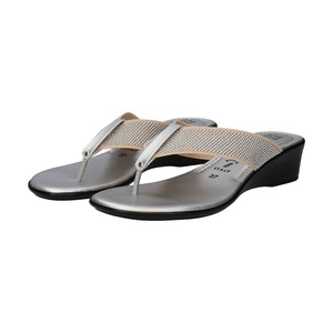2025春夏新作【ITALIAN SHOEMAKERS】ラウンドスタッズトングサンダル