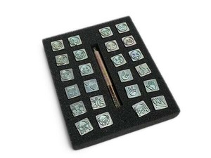 絵文字(顔文字)刻印セット 24種入り PI8156-00