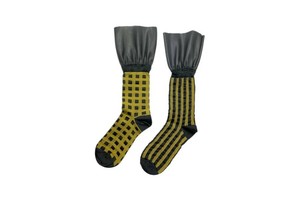 FAKUI　FAUX LEATHER RUFFLE CHECK × STRIPED SOCKS　YELLOW　レザーフリルチェック×ストライプソックス