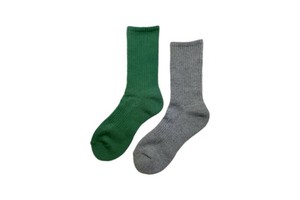 FAKUI　UNISEX/ASYMMETRIC SPORTS SOCKS　GREEN×GRAY　ユニセックスアシンメトリースポーツソックス