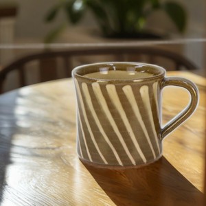 Mino ware Mug Yellow Border