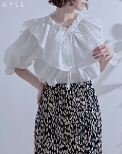 【30％OFF!全3色】2025年春新作！フリルカラー＆ボリュームスリーブブラウス　夏ブラウス　半袖ブラウス