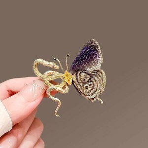 ブローチ 蝶　バタフライ butterfly 蝶々 雑貨 ブローチ 刺繍  蝶々 入学式 入園式  ブローチ 蛇