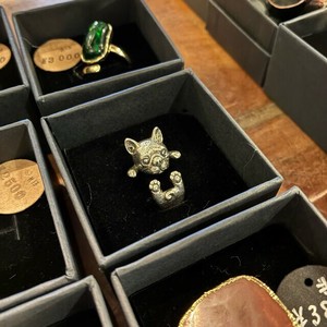 Silver-Based Turquoise/Lapis Lazuli Ring French bulldog