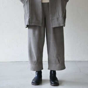 【25年秋冬予約】＜フェアトレード＞手織メリノセンタータックパンツ