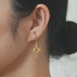 【25年秋冬予約】＜フェアトレード＞ヒカリイヤリング