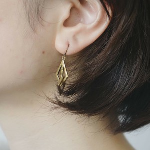 Pre-order Pierced Earringss Fair Trade