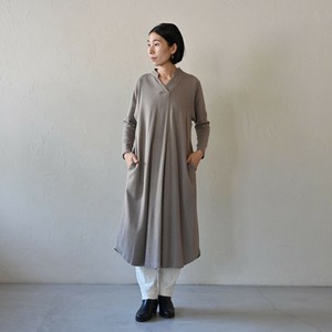 【25年秋冬予約】＜フェアトレード＞オーガニックコットンセミラグランロングワンピース