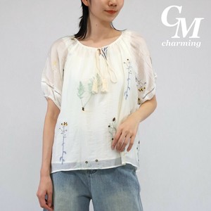【2025年度　新作】　フローラル刺繍　タッセル　　プルオーバー　　即納.