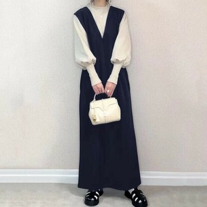レイヤード風Vネックロングワンピース／シンプルモード