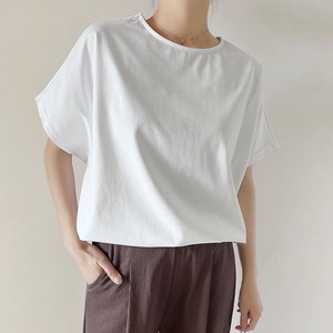 プルオーバーシンプルカットソー