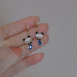 猫　ネコ　イヤリング 18k 　ピアス S925ポスト　ピアス アレルギー　シルバー925 ピアス