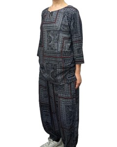 トップス　パンツ　ブラウス　エスニック　個性的　総柄