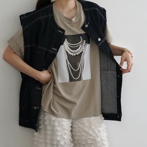 T-shirt Design Beige T-Shirt black S/S