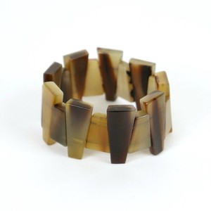 【再入荷】牛角バングル 三角形 ベージュ