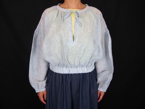 「リネン100%ストライプ」キーネックスモッグブラウス2025春夏新作