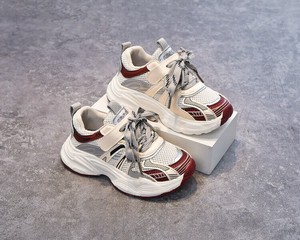 【最新作KIDS'】【履き心地抜群！超売れ筋】　韓国最新メタルカラースニーカー