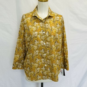 Button Shirt/Blouse